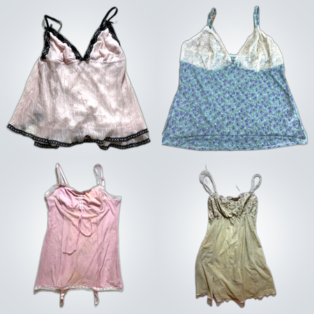 Paquete de Lencería: Flora, Kickerbox, Laura Ashley y más camisetas y vestidos de satén con encaje