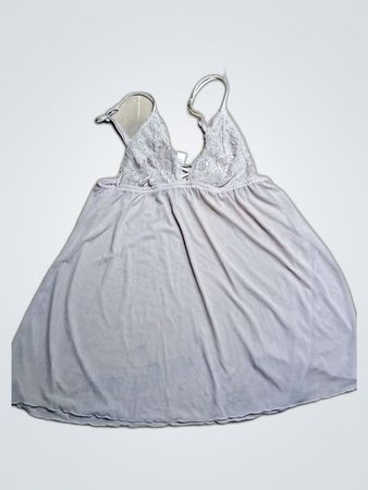 Victoria's Secret Secret Possessions Chemise