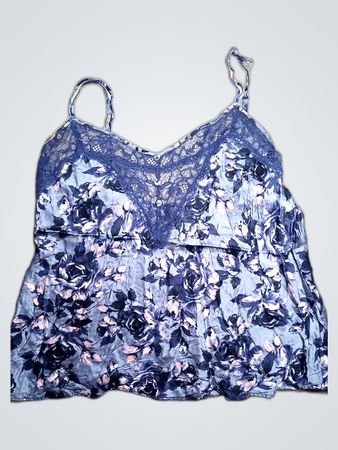 Camisola de Renda Floral