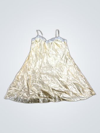 Amour Silk Chemise