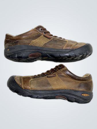 KEEN Brown Hiking Shoes