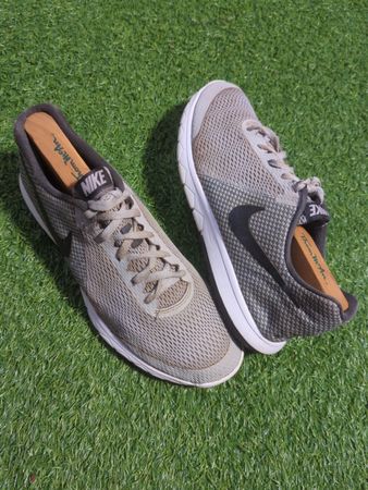 Nike Grey Mesh Sneakers