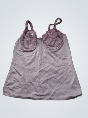 Camisole en dentelle sans marque