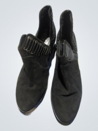 Bottines noires en daim Vince Camuto