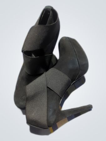 Stuart Weitzman Black Heeled Sandals