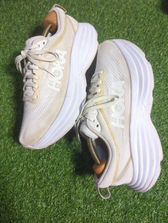 Hoka Bondi 8