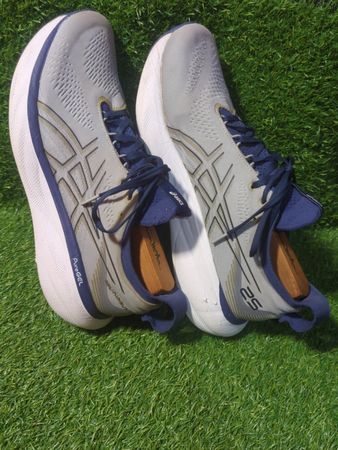 Chaussures de course Asics