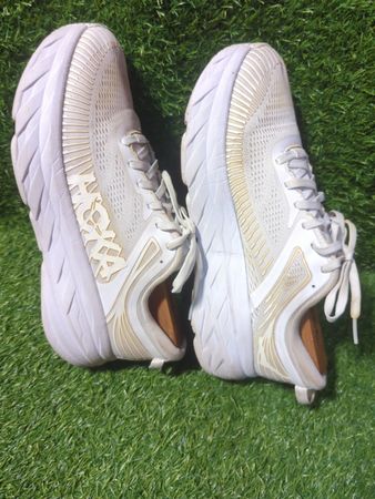 Hoka Bondi 7