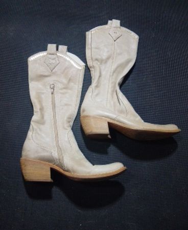Nero Giardini Beige Leather Cowboy Boots