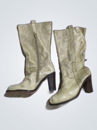 Tall beige leather boots with zipper and block heel