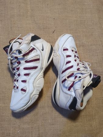 Nike Air Sneakers White Maroon