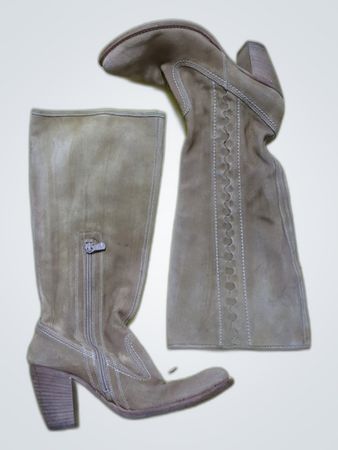 Unbranded Tan Suede Heeled Boots