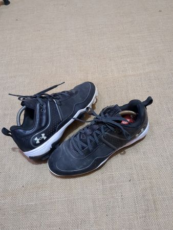 Under Armour Black Lace-Up Sneakers