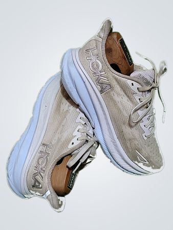Hoka Clifton 9 Running Shoes