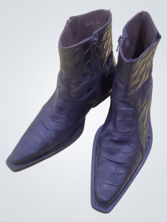Roots Black Embossed Leather Boots