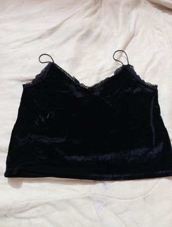 H&M Divided Schwarzes Samt-Cami-Top