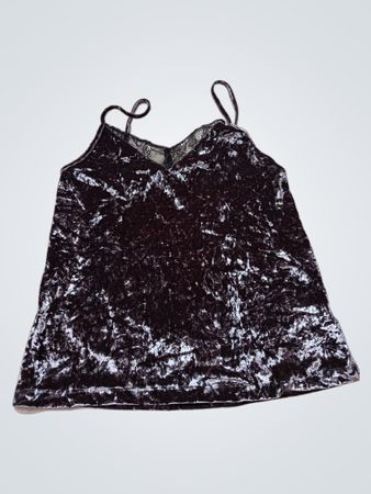Nächstes Velvet Cami Top