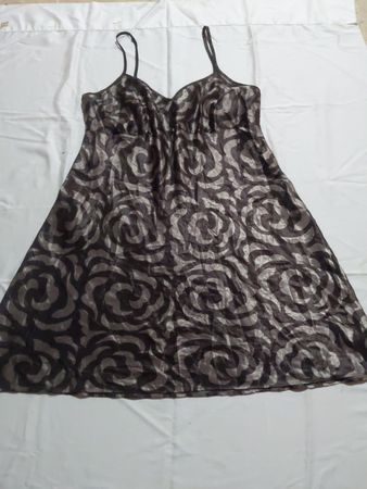 Damen-Spaghettiträgerkleid mit Wirbelmuster