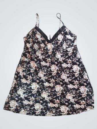 Bm Schwarzes Floral-Print Nachthemd Größe 16-18