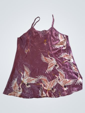Lila Satin-Nachtkleid mit Kranichdruck