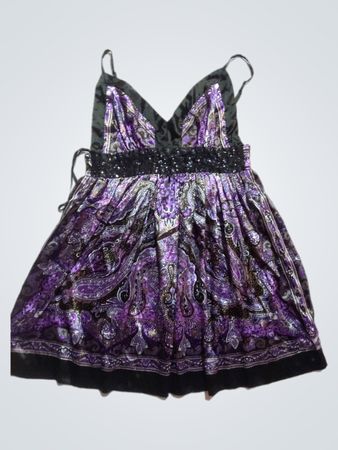 Lila Paisley-Print Kleid mit Paillettenbund