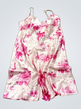 Nuisette florale en satin