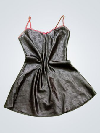 F&F Schwarzes Satin-Trägerkleid