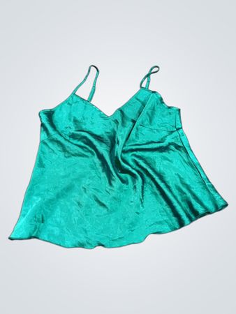 Grünes Satin-Top mit Spaghettiträgern und Spitzenbesatz