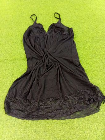 Joliesse Damen schwarzer Slip mit Spitzenbesatz