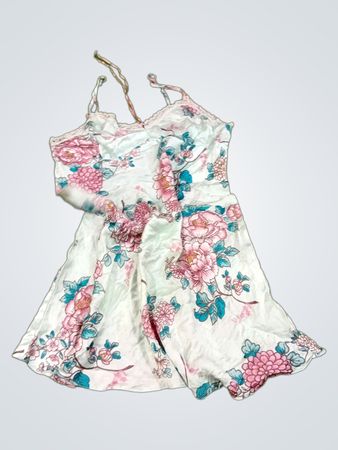 Geheimes Besitzstück Blumenrückenfrei-Kleid