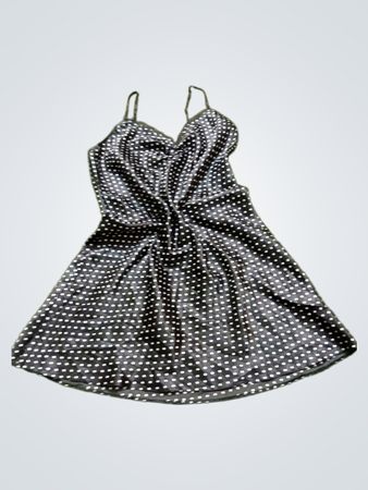 Schwarzes Minikleid mit Pünktchenmuster
