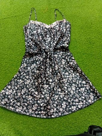 Floral-Print-Unterkleid