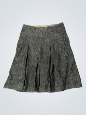 Jaggy Gray Pleated Skirt