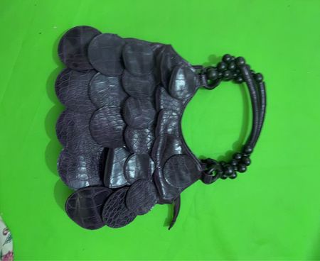 Bueno Black Leather Purse