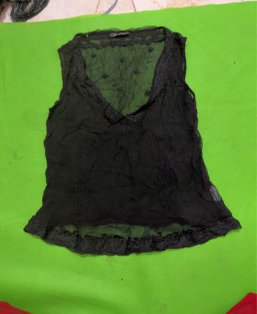 Sinequanone Schwarzes Transparentes V-Ausschnitt-Top