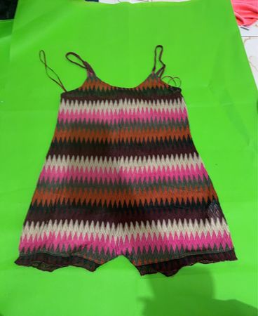 Gewebtes Zickzackmuster Spaghetti-Trägerkleid
