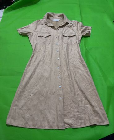 Dorothy Perkins Wildleder Hemdkleid