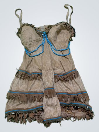Fransenkleid mit blauer Bestickung
