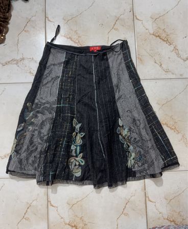 Derhy Women's A-Line Skirt with Floral Embroidery