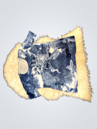 Blaues und weißes T-Shirt mit Grafdruck