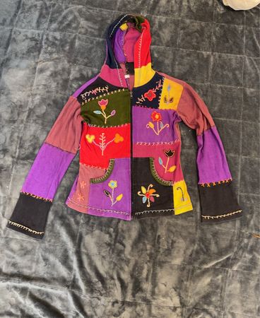 Patchwork-Hoodie mit Blumenstickerei
