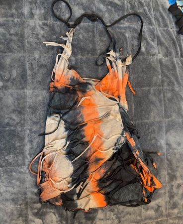Batiktanktop mit Cut-outs