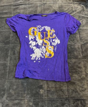 Guess Graphic T-Shirt