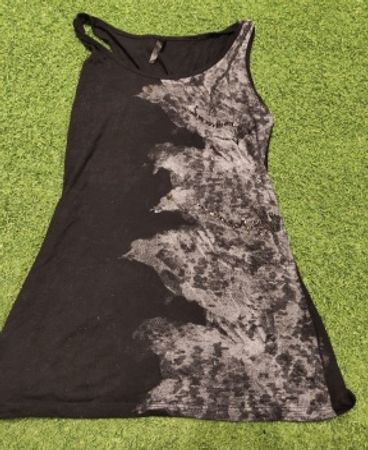 Miss Me schwarzes Tanktop mit grafischem Druck