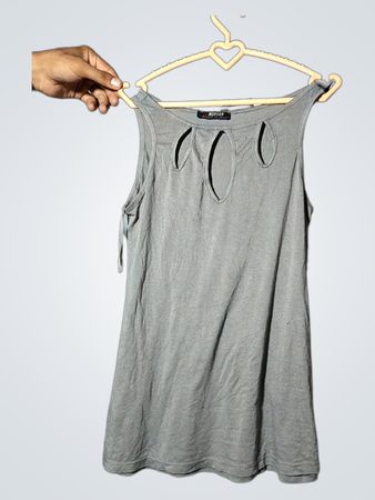 Morgan De Toi Graues Cut-out Tanktop