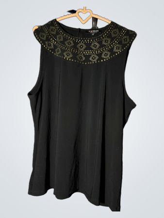 Top Sem Mangas Decorado com Studs Morgan Black