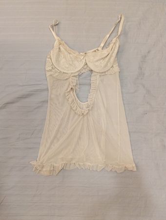 „Elegante Momente Weißes Spitzen-Teddy“
