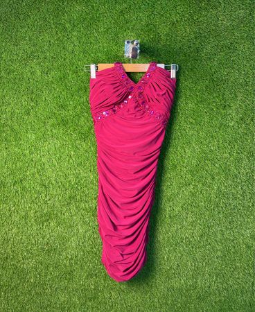 adrianna papell faily logan dress