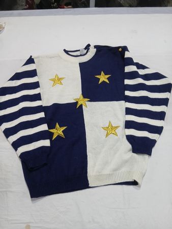 Suéter de punto con diseño de estrellas