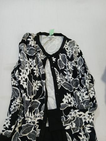 Studio Works Schwarzer Weißer Floral Strickcardigan